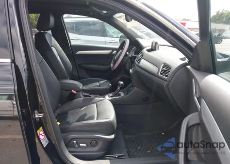 2016 Audi Q3 2.0T Premium Plus z USA, uszkodzony, nr VIN WA1GFCFS4GR005788